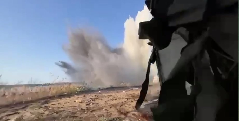 каховская гэс, гидроэлектростанция каховка, подрыв каховской гэс