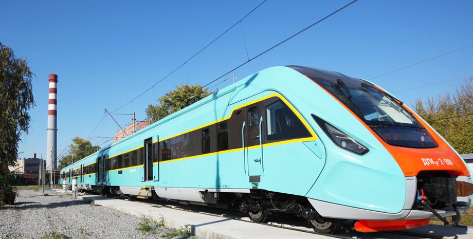 Дизельный поезд / Фото пресс-службы КВСЗ