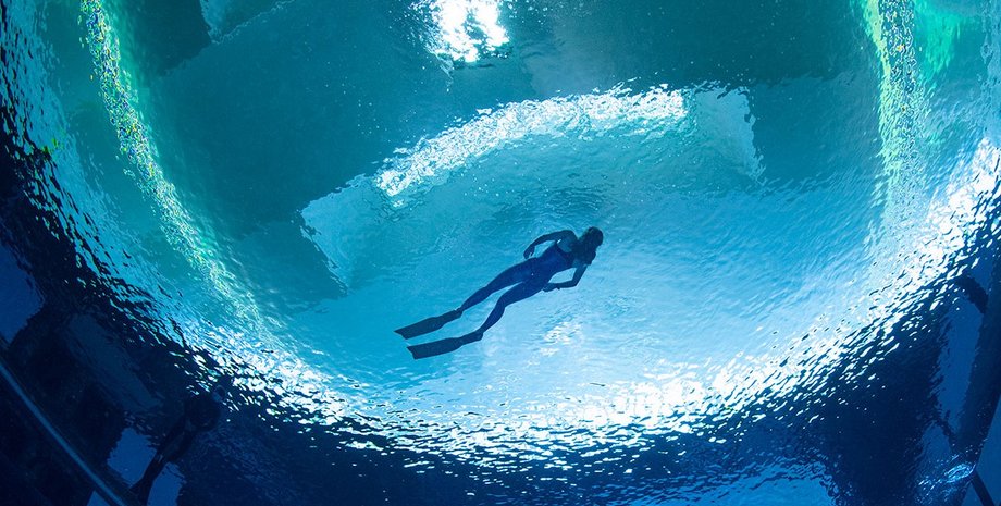 ОАЭ, бассейн, Deep Dive Dubai, дайверы,