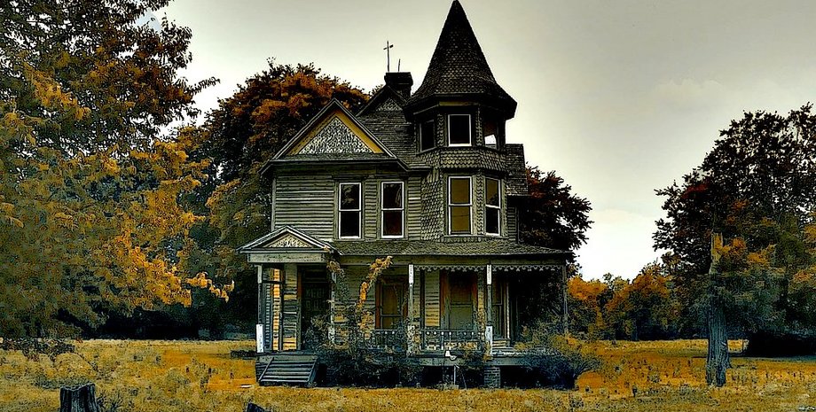 Дом, старинный дом, дом с призраками, супруги боятся призрака, дом с призраком, черные массы, ремонт в доме, продали дом