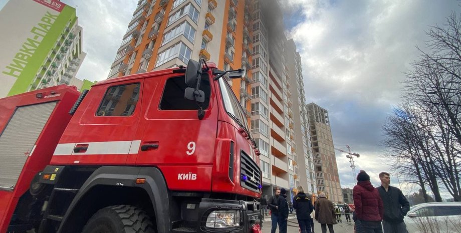 Тушение пожара в Киеве