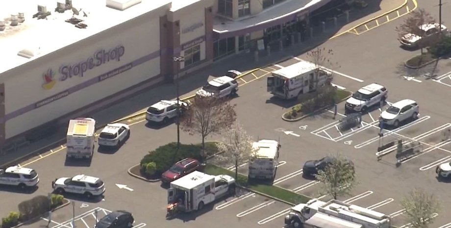 США, Стрельба, Нью-Йорк, Лонг-Айленд, Чернокожий мужчина, Убитые, Раненые