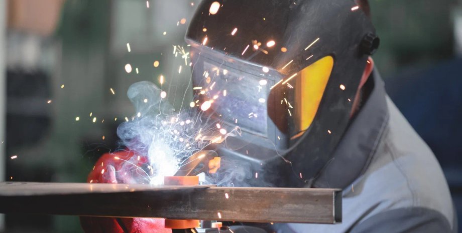 Робота, бронь, робота з бронюванням