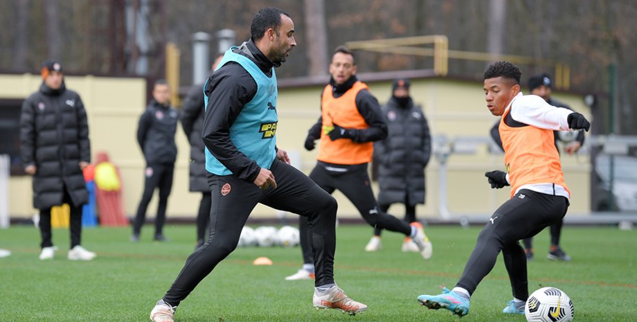 Давид Нерес , Исмаили