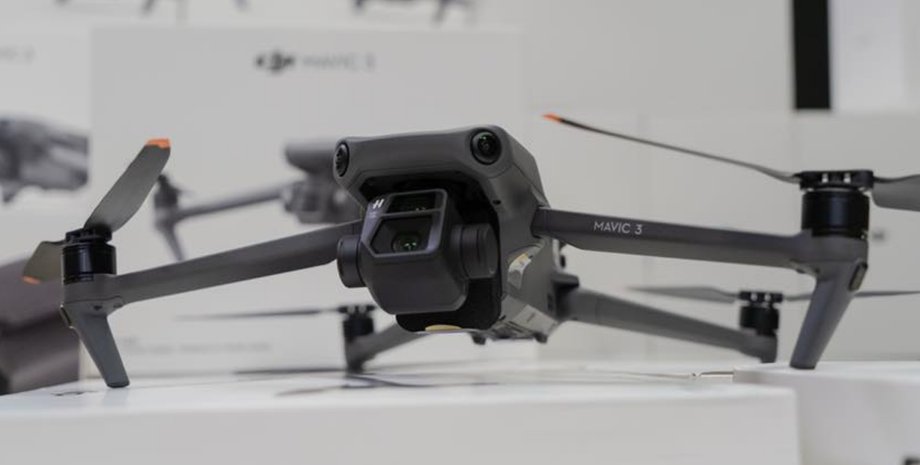 DJI Mavic 3, дрон, БПЛА, безпілотник, квадрокоптер