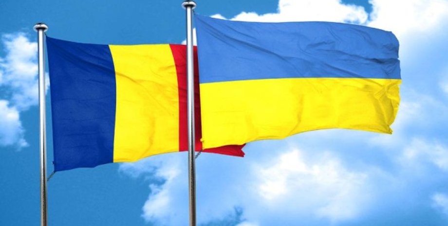 Флаги Румынии и Украины