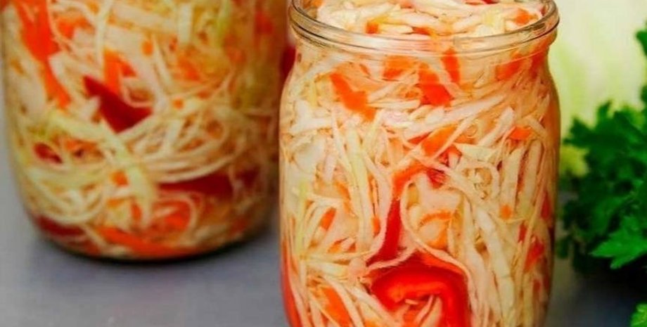 Маринованная капуста с перцем, капуста со сладким перцем, маринованная капуста
