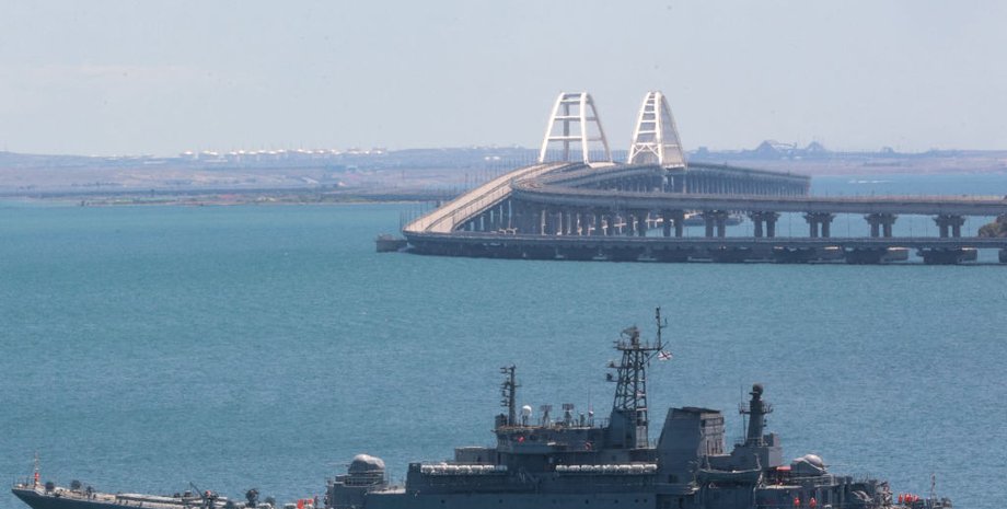 Российский военный корабль, Керченский мост, Крымский мост, Павел Лакийчук, ATACMS Крым, как уничтожить флот России, где Россия готовит десант, обстановка на Черном море, обстановка на Азовском море