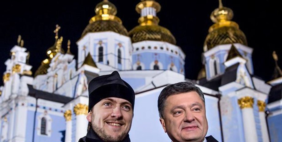 Звонарь собора Иван Сидор и президент Петр Порошенко / Фото пресс-служба президента