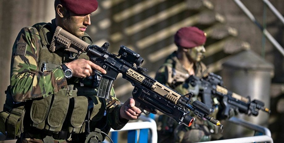 Военные Нидерландов / Фото: wapkin.dp.ua