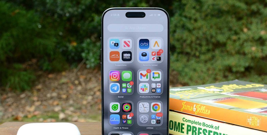 iPhone 17 смартфон