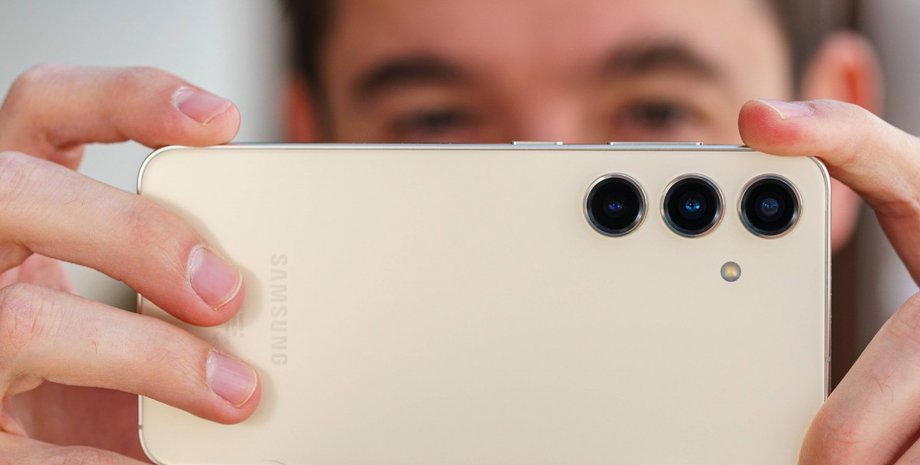 Samsung Galaxy S24 смартфон