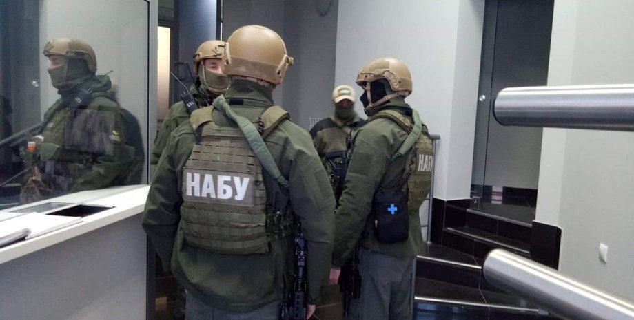 Народные депутаты внесли изменения в работу НАБУ и САП, но это не означает, что данные органы власти ликвидируют, считает нардеп "Батькивщины" Алексей Кучеренко