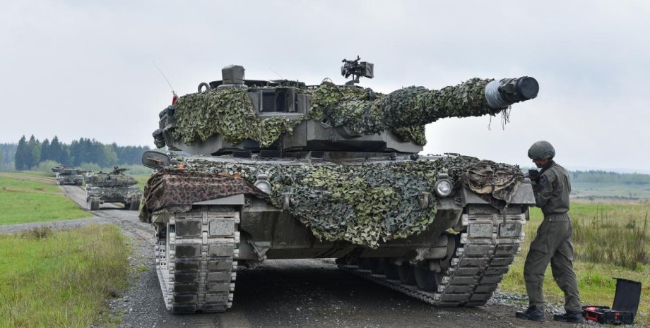 Передача Украине танков