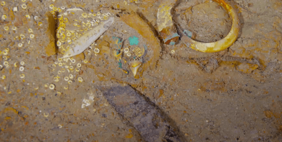 Титаник, кораблекрушение, золотое ожерелье, зуб мегалодона, искусственный интеллект, картографирование, открытие, ювелирные изделия, ИИ, корабль, исследование, затонувший корабль, исследование Титаника, фильм Титаник, сердце океана, фото Титаника