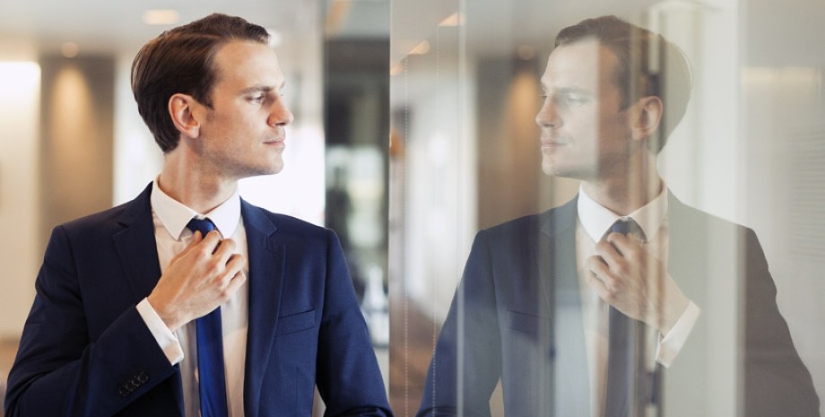 мужчина-нарцисс мужчина, самолюбование, человек-нарцисс