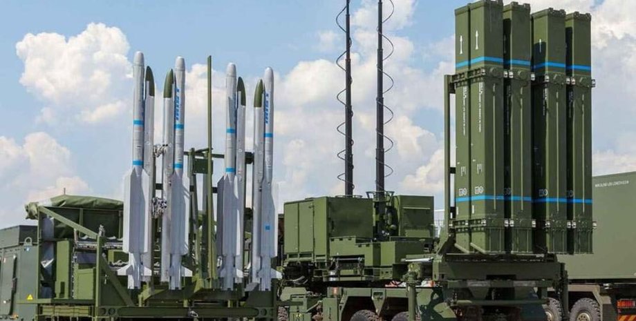 ЗРК комплекс IRIS-T