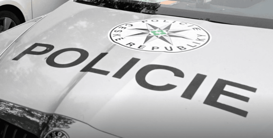 автомобиль полиции, автомобиль полиции Чехии