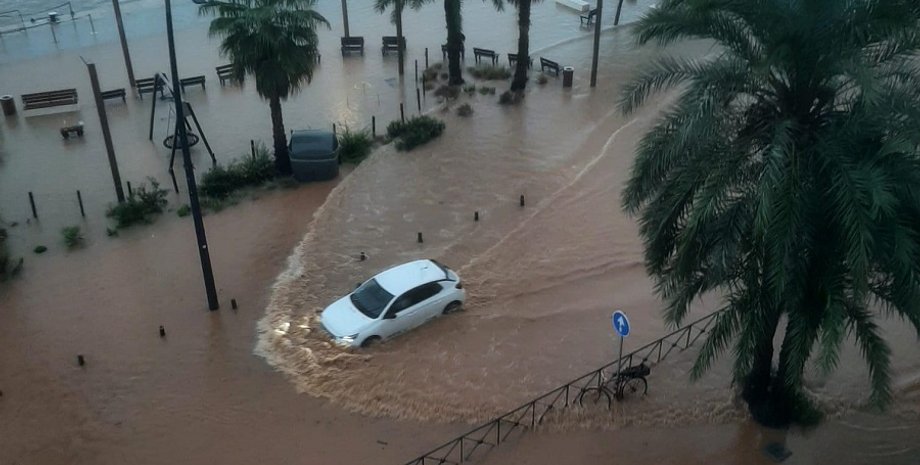 ібіца потоп ібіца потерпає від шторму та потопів