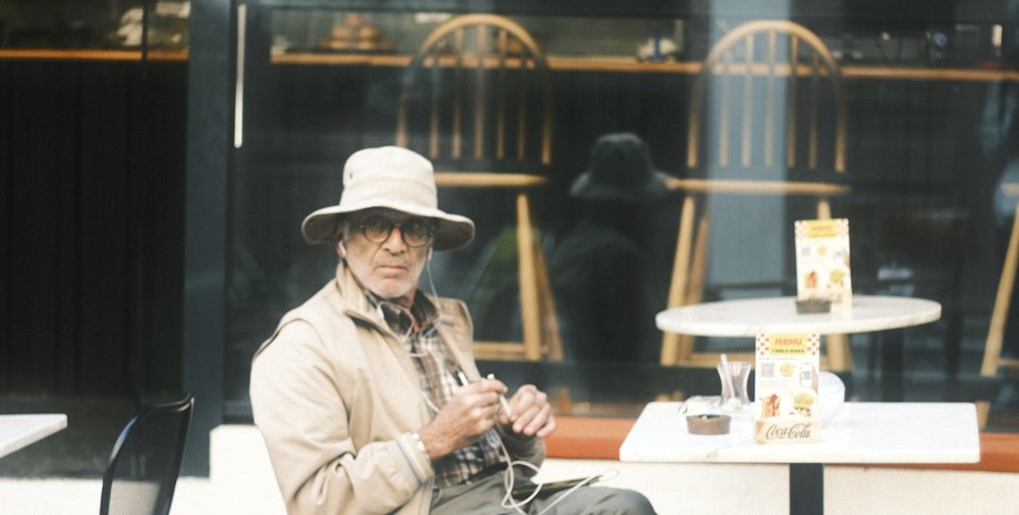 пенсіонер пенсія, літній чоловік, пенсії в Україні, пенсіонер Україна