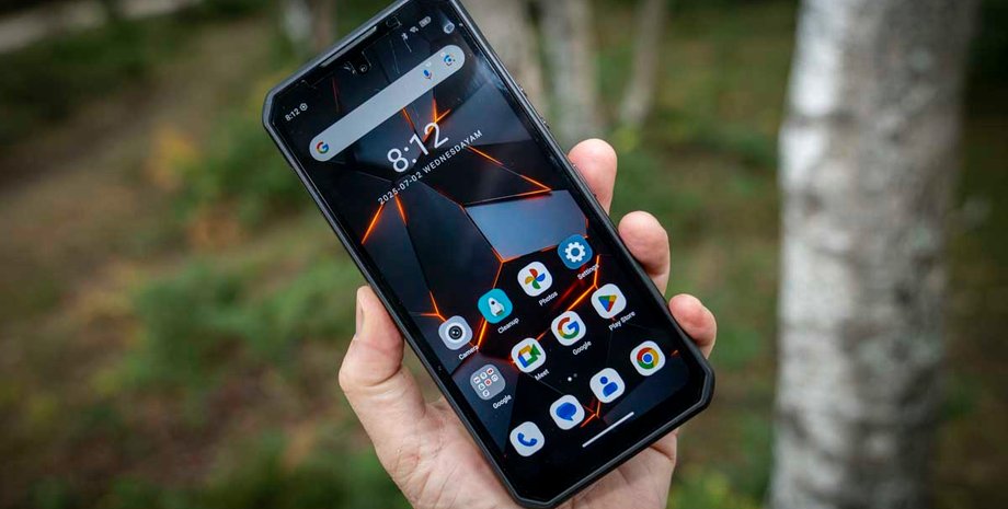 смартфон Oukitel смартфон Oukitel захищені смартфони невбивані смартфони повербанки