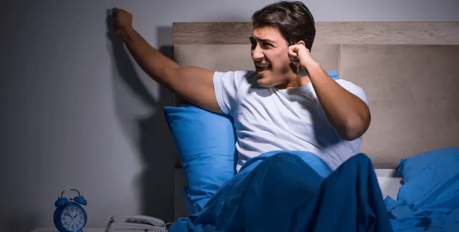 Война за сон: любовь соседки к музыке превратила жизнь мужчины в ад