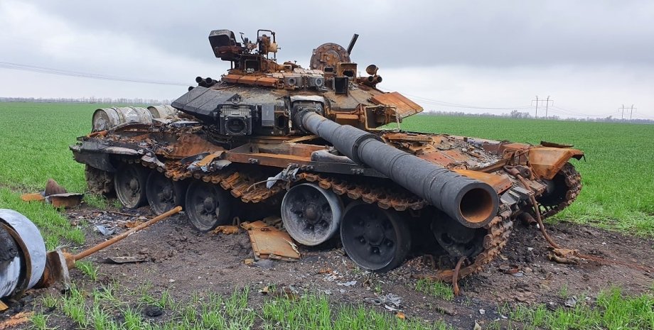 Т-90, танк Т-90, российский танк, побитый танк
