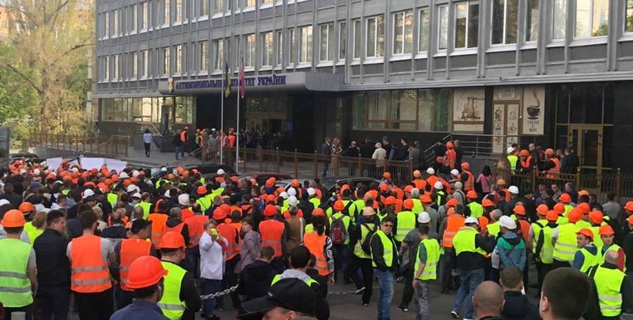 Фото: facebook/shuliavsky.bridge