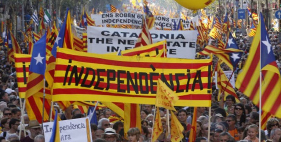 Митинг в поддержку независимости Каталонии / Фото: siol.net