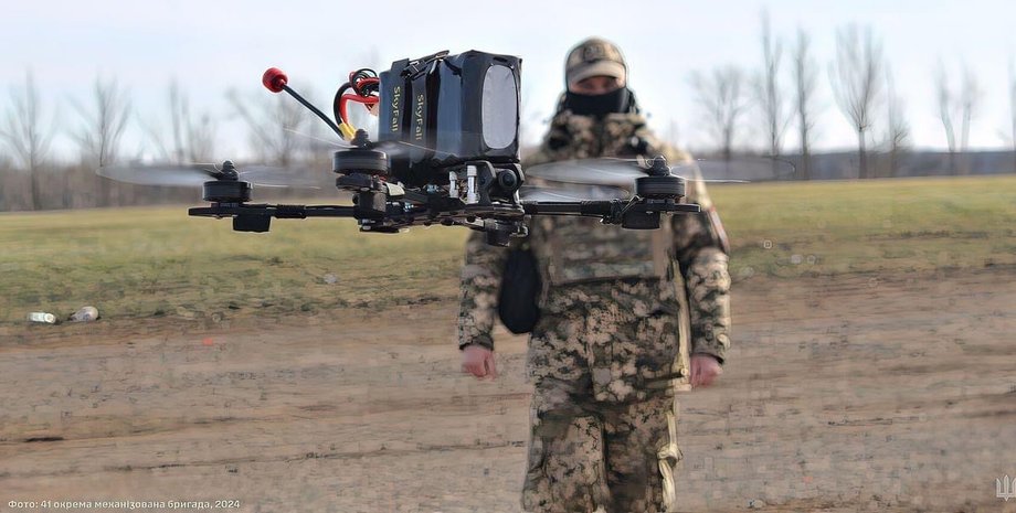 FPV-дрон, снайпер, тактика малых групп, российские оккупанты, российские позиции, Запорожская область