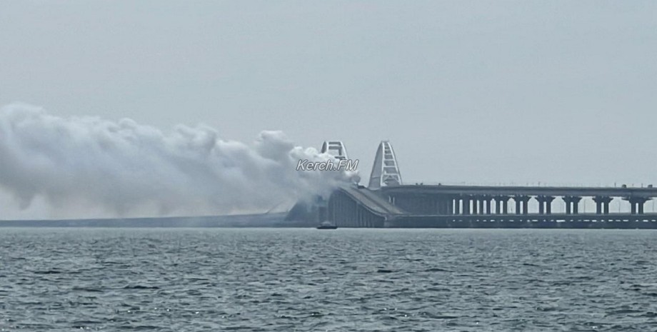Крымский мост, учения Крымский мост, Крымский мост перекрыт, Крымский мост горит