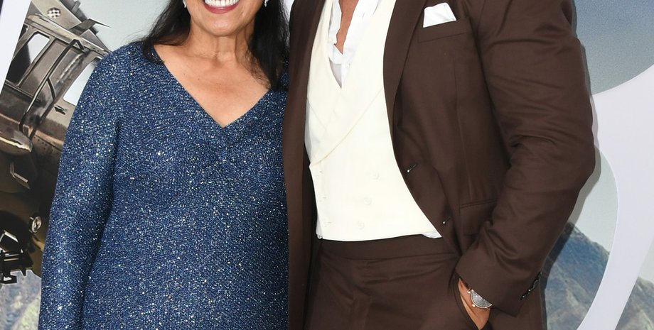 Двейн "Скеля" Джонсон з мамою, мама двейна скелі джонсона потрапила в аварію, дтп, ата джонсон, лос-анджелес