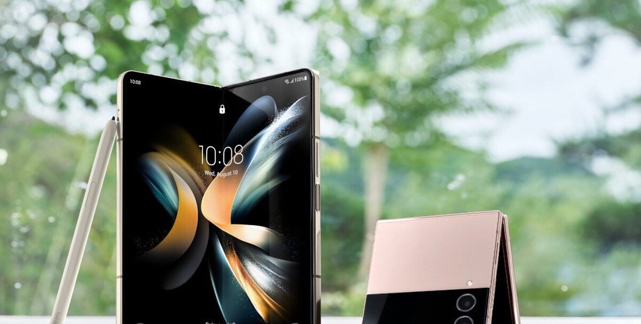 Смартфон Samsung Galaxy Z Flip4