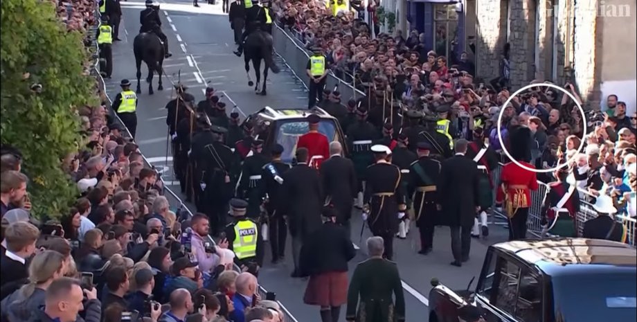 прощання з королевою, принц Ендрю, королева померла, Едінбург