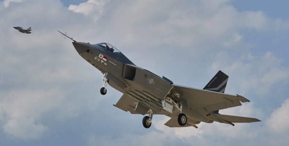 винищувач KF-21 Південна Корея