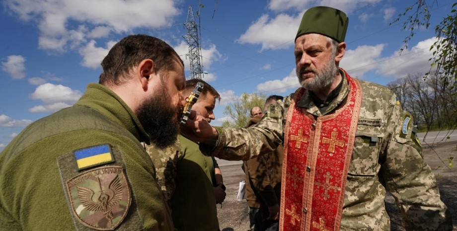 Священник, військові, ЗСУ, Сили оборони, мобілізація, війна РФ проти України