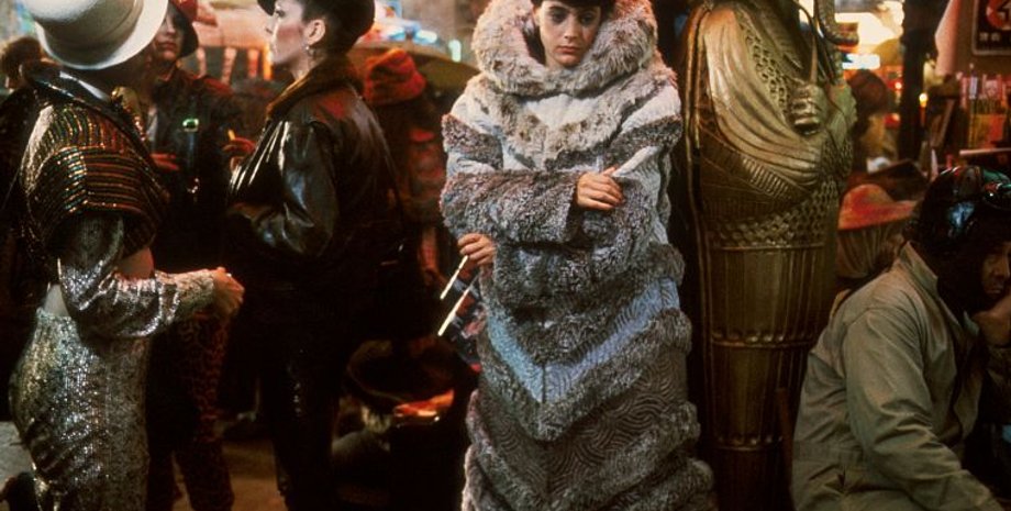 Шон Янг, бегущий по лезвию