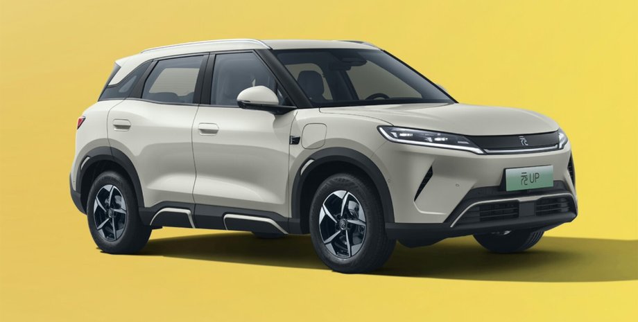 Електромобіль BYD Yuan UP