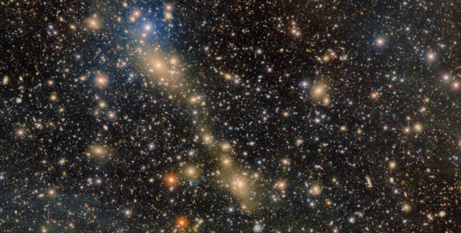 Астрономи вперше отримали знімок мосту із зірок у локальному Всесвіті — фото0