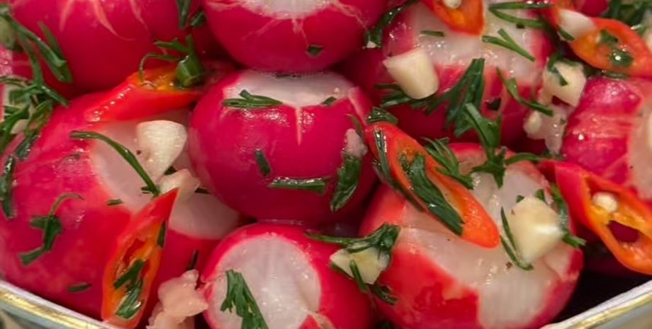 маринованный редис, овощи в маринаде
