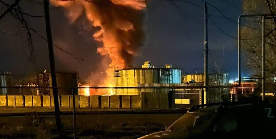 атака БПЛА нефтебаза Энгельс