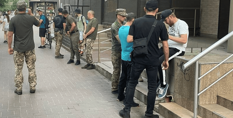 Мобилизация в Украине, усиление мобилизации, мобилизация рабочее место закон о мобилизации, Трудовой кодекс мобилизация, кодекс о труде мобилизация