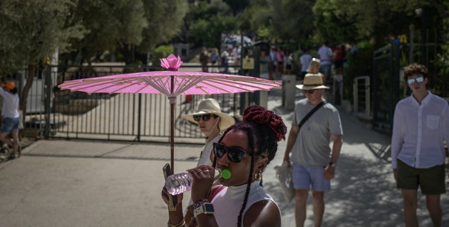 туристы в греции туристы в греческом парфеноне