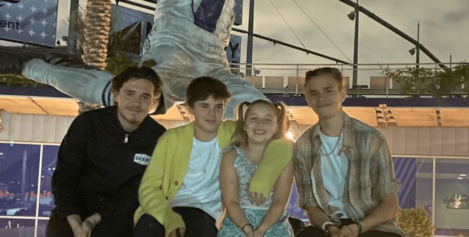 день отца 2023, девид бэкхэм фото с детьми, дети девида и виктории бэкхэм, виктория бэкхэм поздравила девида