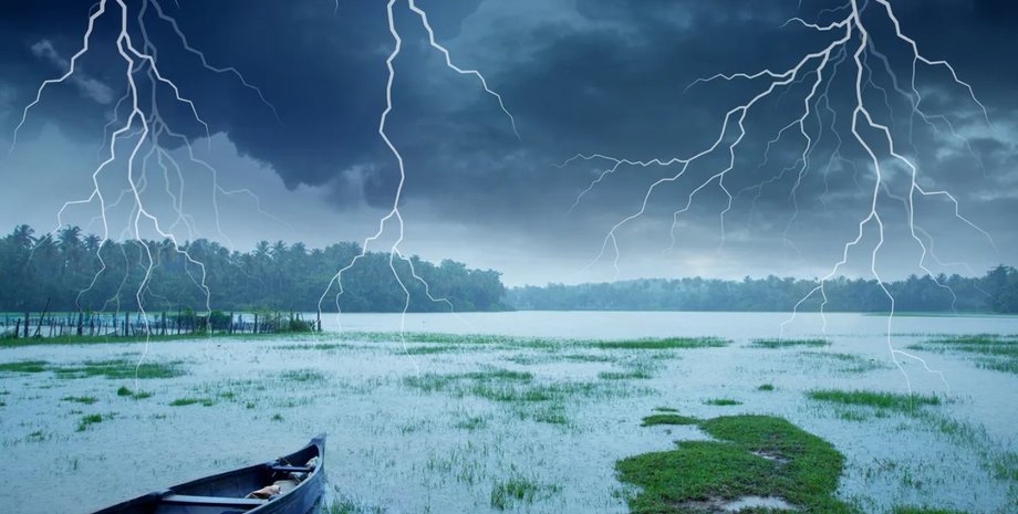 водоем, молния, молния водоем