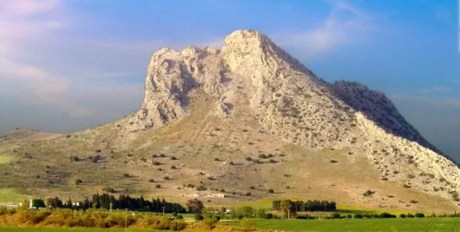 доисторические мегалиты, восход солнца в день летнего солнцестояния, социальная иерархия, древняя цивилизация, религиозные практики, испания, древние люди, археология