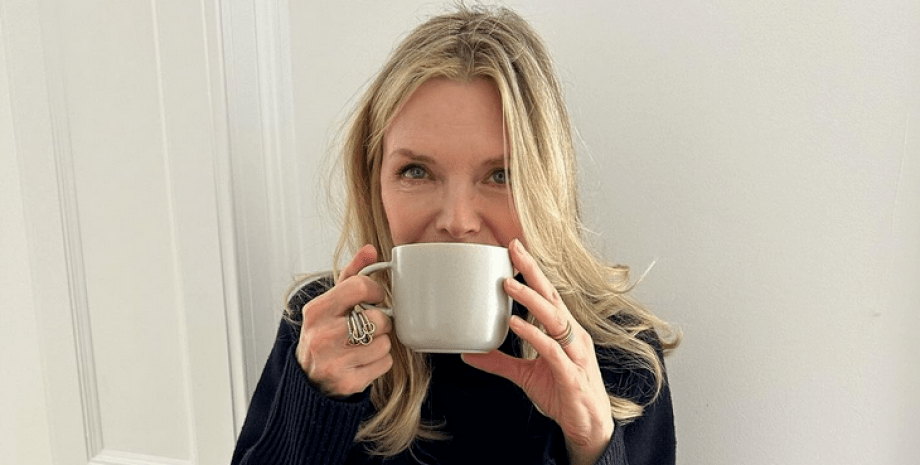 Мишель Пфайффер Мишель Пфайффер, актриса, чашка