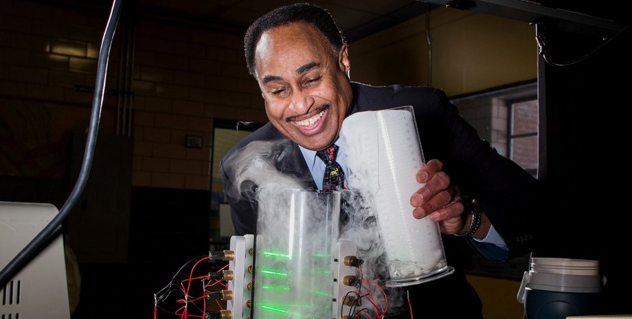 Рональд Маллетт