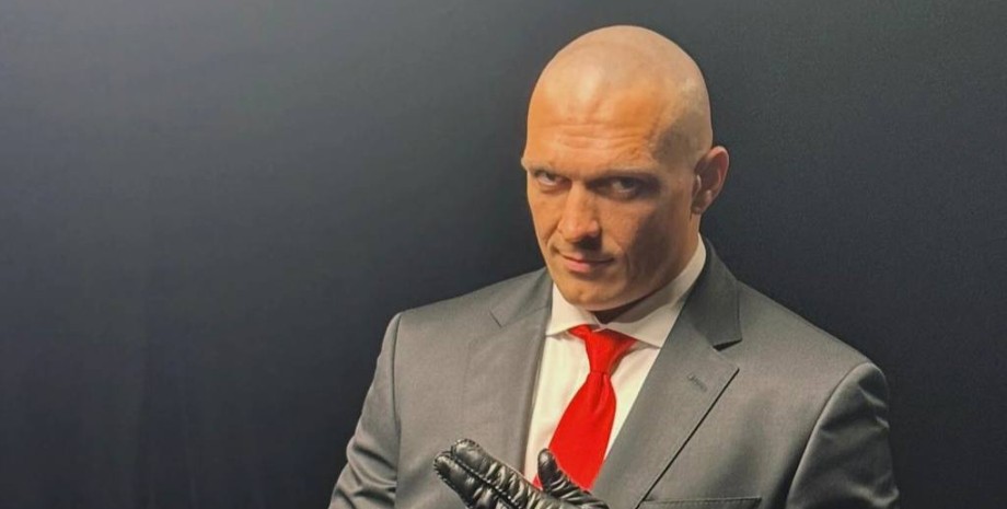 На пресс-конференцию Фьюри Усик пришел в образе Хитмена. Александр Усик, Тайсон Фьюри, Хитмен, Фьюри пресс-конференция, Усик Фьюри реванш, бой УсикФьюри, бой УсикФьюри