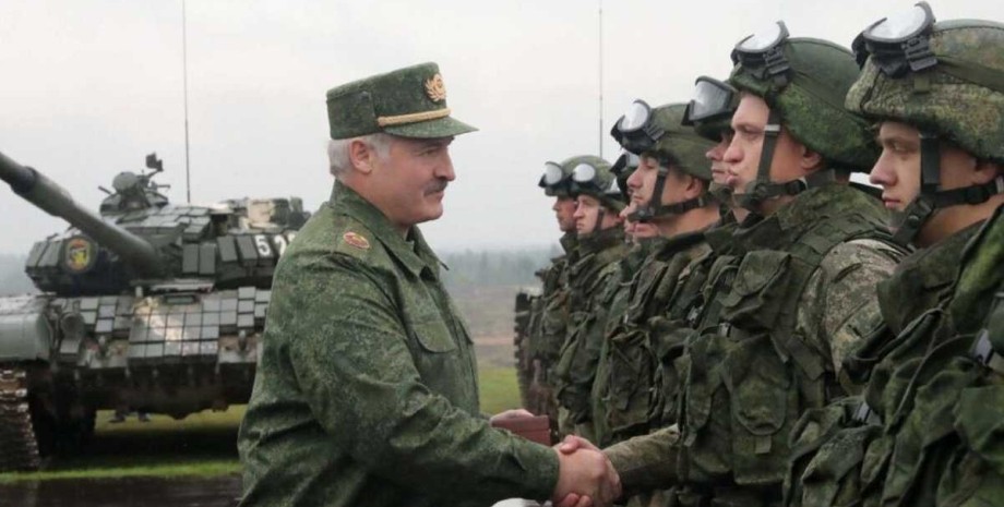 лукашенко, війська рб, зс рб, білоруські військові фото, лукашенко у військовій формі